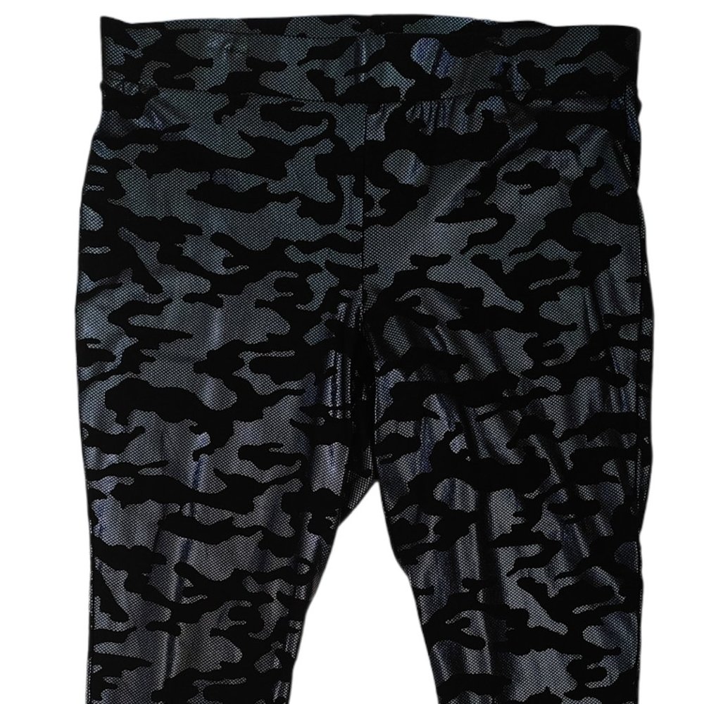 NWOT Torrid 3x Metallic Shiny Army Print Leggings